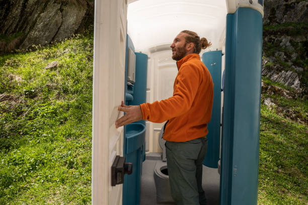 Best Porta potty rental near me  in Allouez, WI